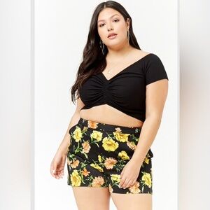 Plus size floral high-rise shorts